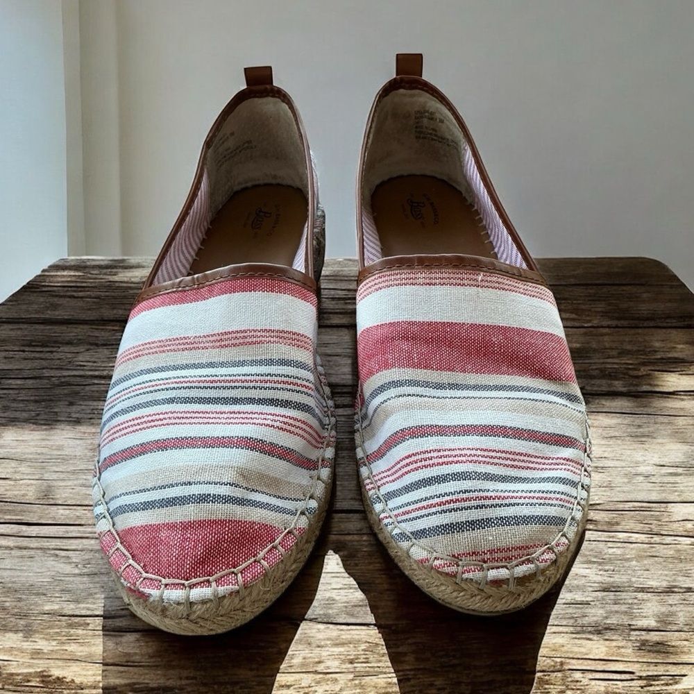 G.H. Bass & Co. Striped Canvas Espadrille Flats Women’s Size 9M